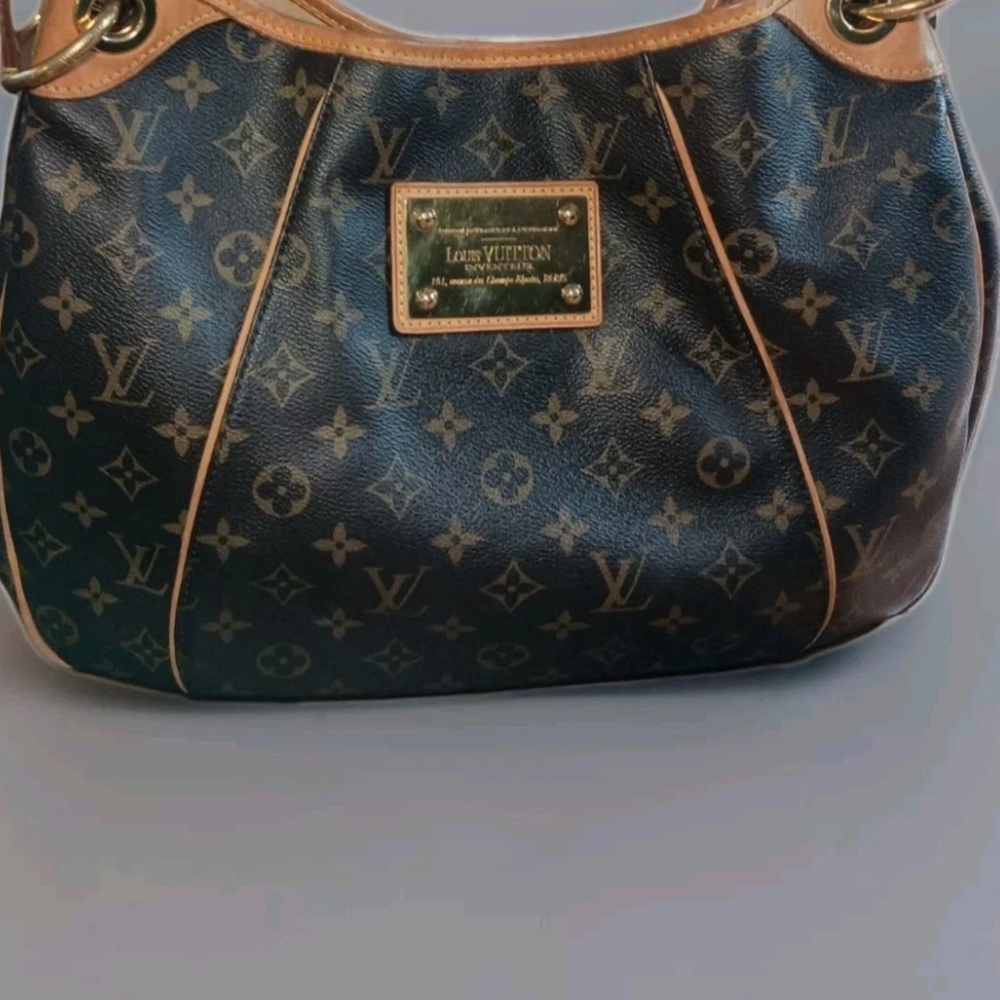 💯 Authentic LOUIS VUITTON Galleria PM ..